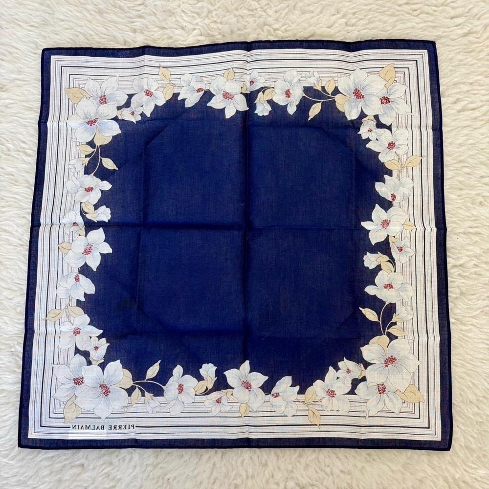 Pierre Balmain Navy/White/Cream Floral Handkerchief/Bandana Scarf size 17” - Picture 8 of 10